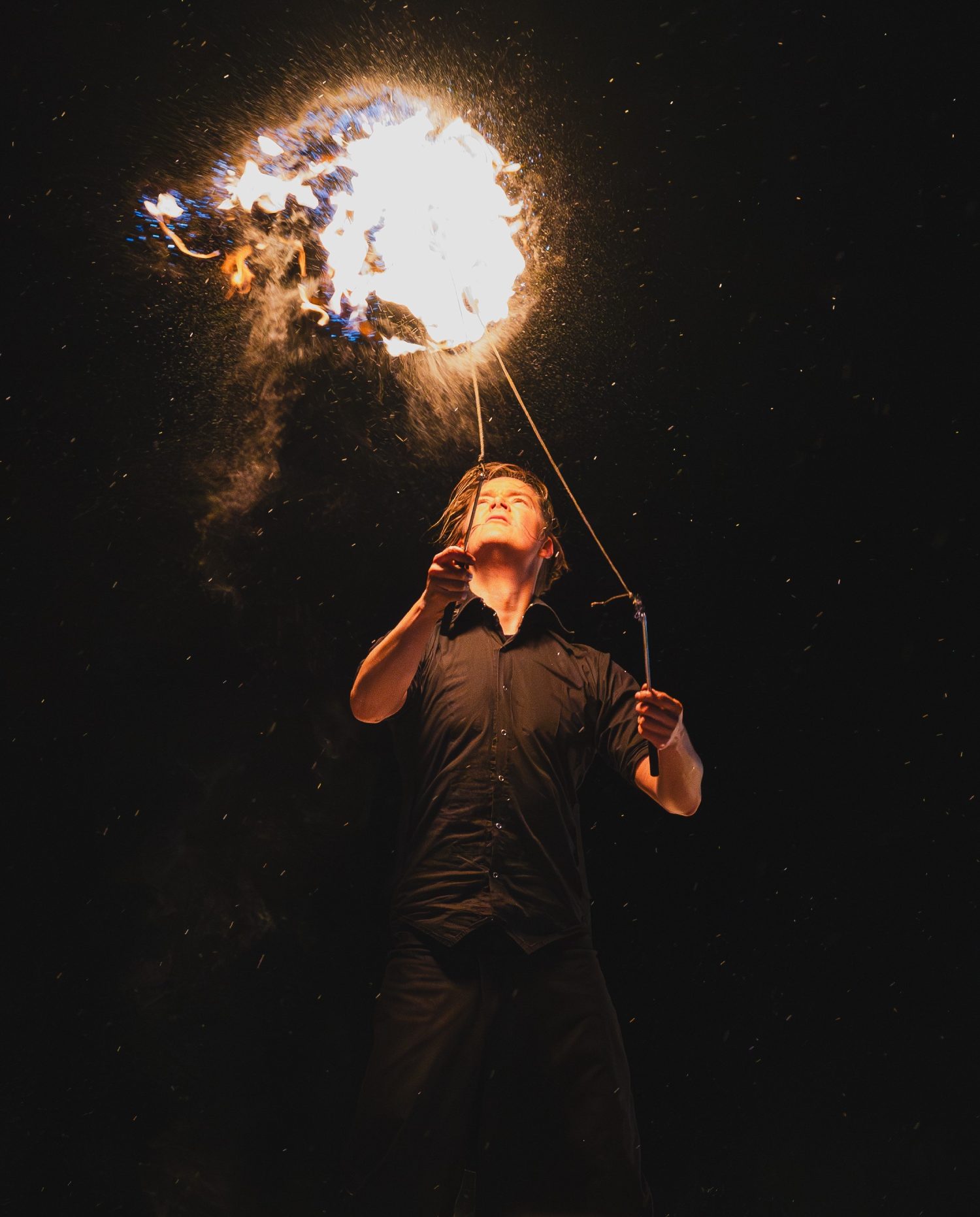 show-feu-suisse-magicien-performance